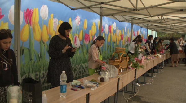 Алматыда дәстүрлі «Көктем көркі-қызғалдақ» фестивалі өтті