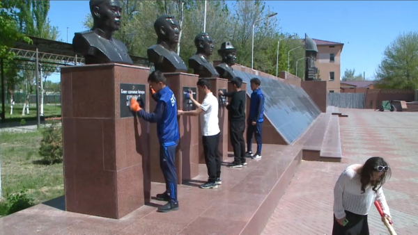 Түркістанда Жеңіс саябағы абаттандырылды