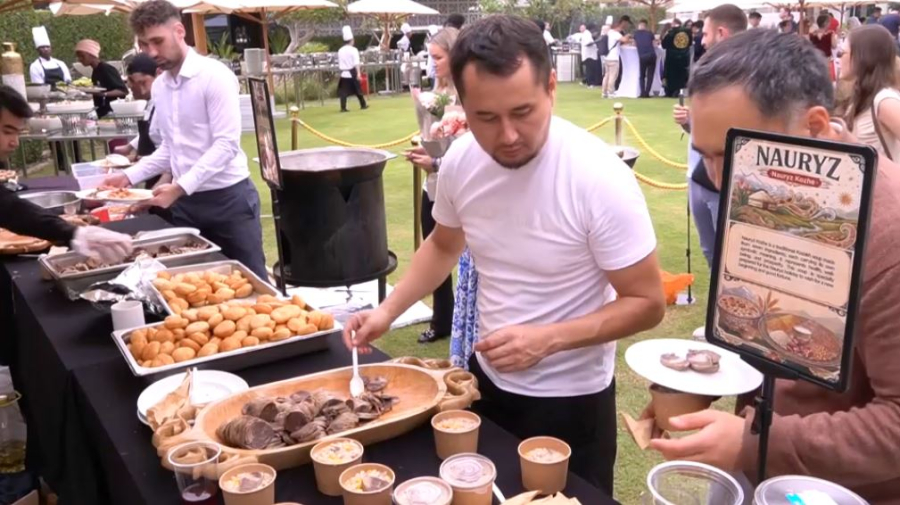 Дубайдың орталығына киіз үй тігілді