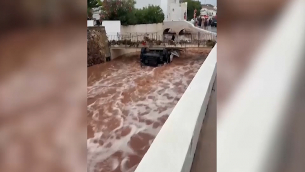 Наводнение обрушилось на испанские острова Майорка и Менорка