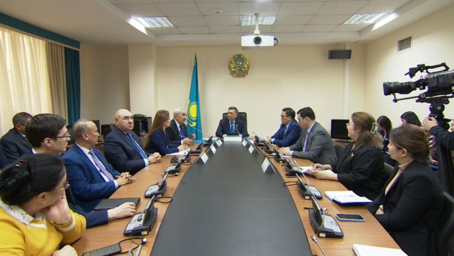 Депутаты фракции «Ауыл» партиясы» поддержали проект изменений в Конституцию