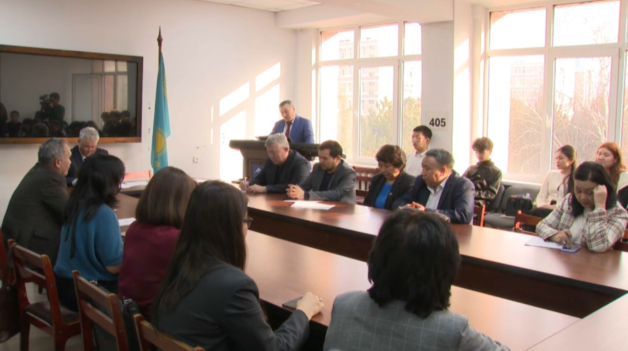 Алматыда тарихи сабақтастық талқыланды