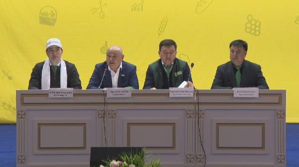 Кандидаты от партии «Ауыл» пообщались с избирателями в Жаркенте