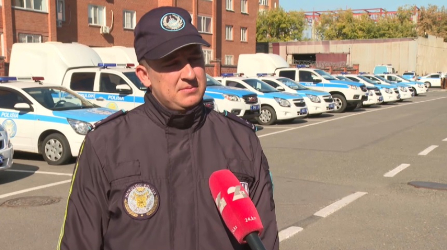 Полицейский из Павлодара говорит на четырех языках