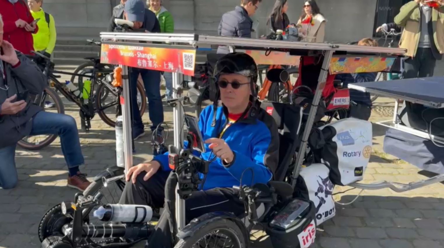 Бельгийский велосипедист отправился в путешествие по маршруту Шёлкового пути