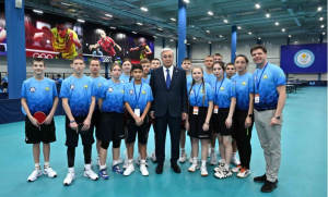 Президент Өскемендегі үстел теннисі орталығына барды
