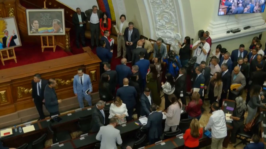 Парламент Венесуэлы одобрил закон об амнистии в первом чтении