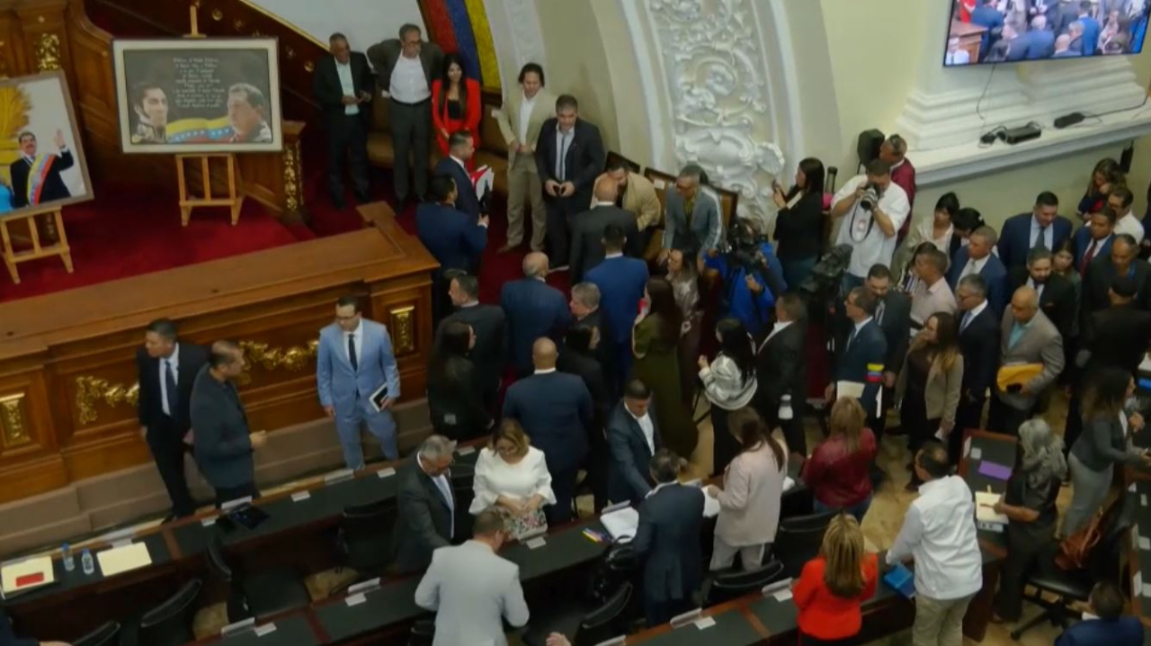 Парламент Венесуэлы одобрил закон об амнистии в первом чтении