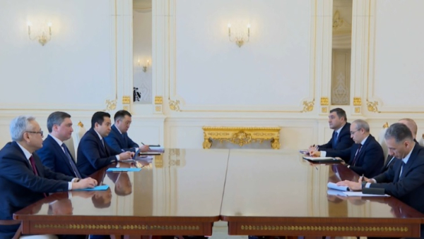 Премьер-министр Казахстана провел ряд встреч в рамках визита в Баку