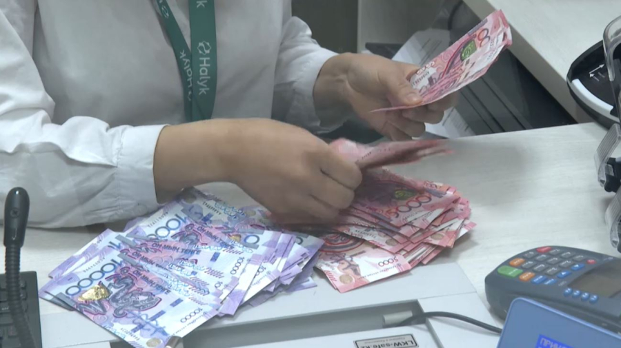 Инфляция в Казахстане замедлилась: Нацбанк снизил базовую ставку
