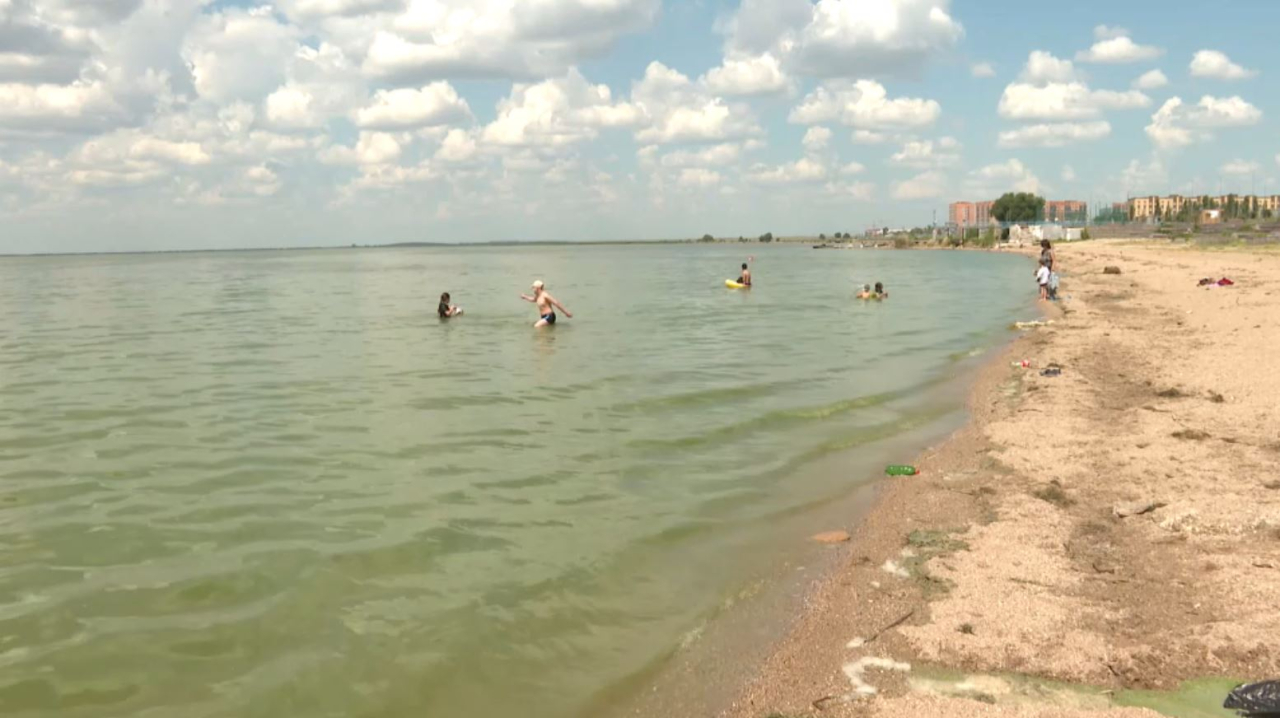 Пожарный спас тонущего в канале ребёнка в Туркестанской области