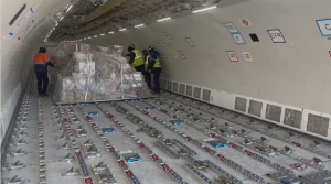 Ақтөбеліктер Түркияға 11 тонна гуманитарлық көмек жөнелтті