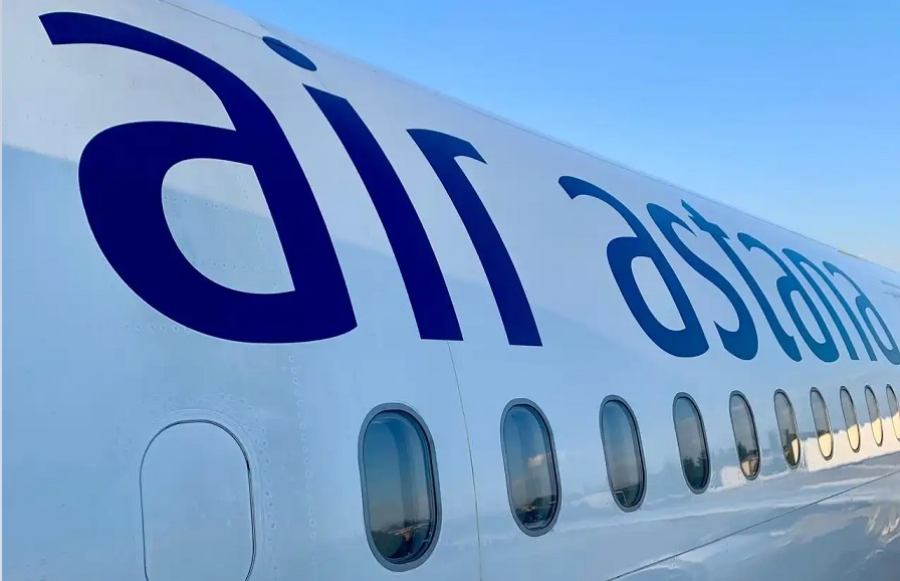 Самолет Air Astana совершил вынужденную посадку в Баку