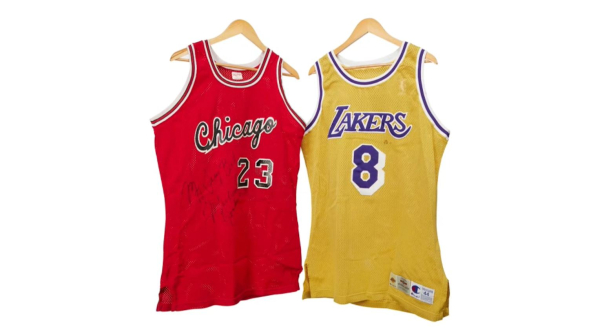 Майки Джордана и Брайанта хотят продать на аукционе за $20 млн