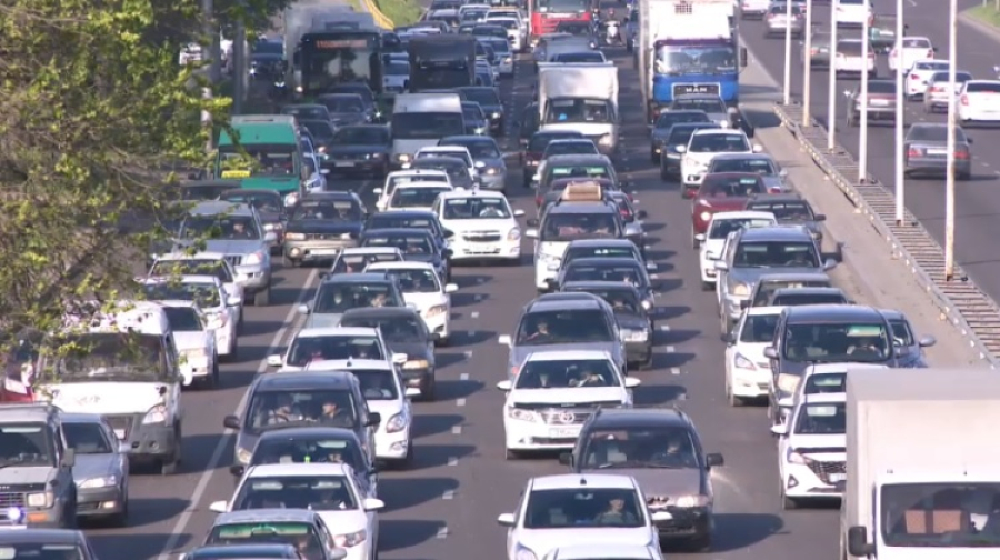 Казахстанцы смогут сдавать на права неограниченное количество раз