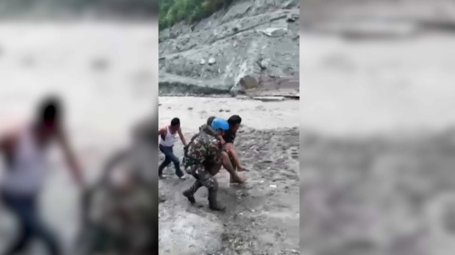 Троих выживших спасли из туннеля ГЭС в Непале