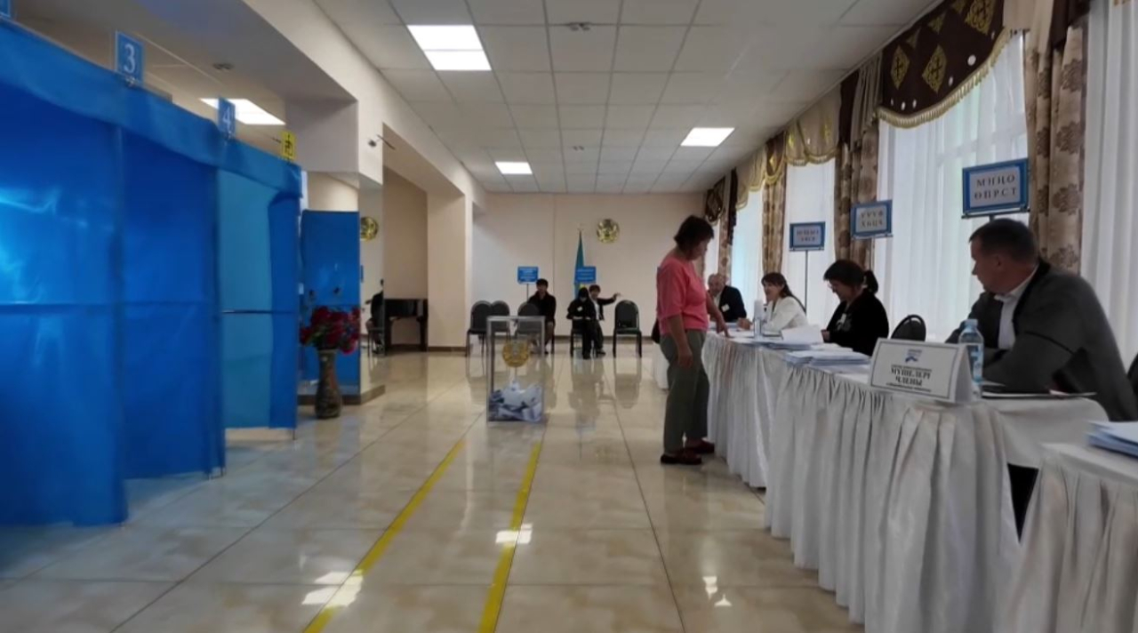 Более 37% казахстанцев получили бюллетени для голосования