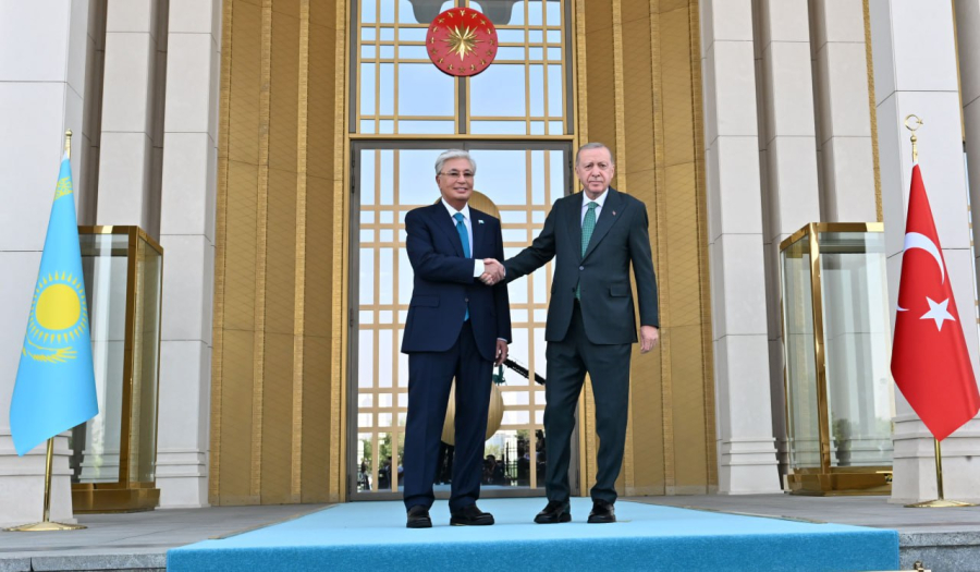 Қ. Тоқаевты Анкарадағы Президент сарайында салтанатты түрде қарсы алды