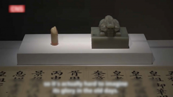 Выставка древних артефактов Китая проходит в Гонконге