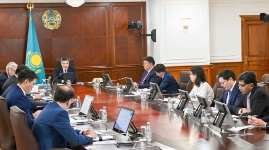 Правительство планирует повысить доходы казахстанцев