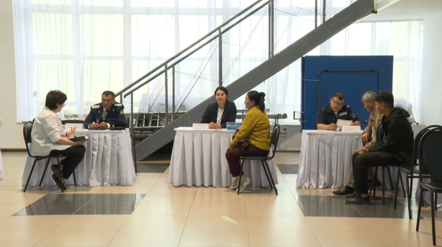 Акция «Приёмная на колёсах» проходит в Акмолинской области