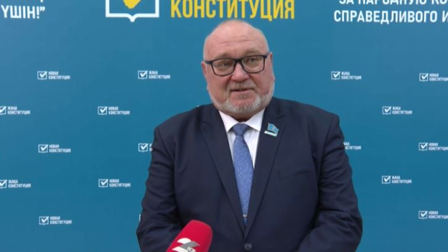 Казахстанцы продолжают обсуждение проекта Конституции