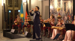 Концерт фольклорного ансамбля «Арайлы Актобе» организовали в Берлине