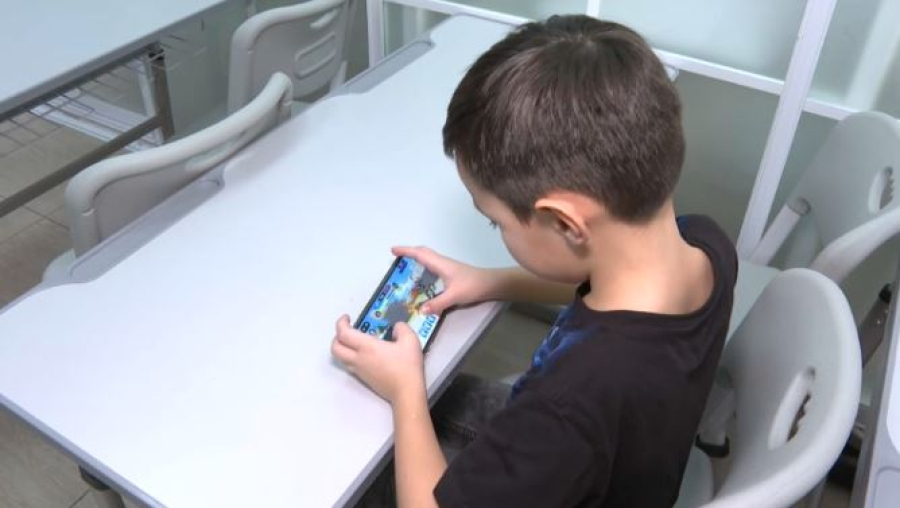 Roblox проверят на безопасность для детей в Казахстане