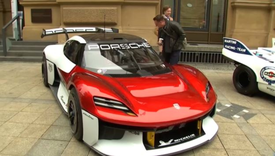 Porsche переживает рекордные убытки