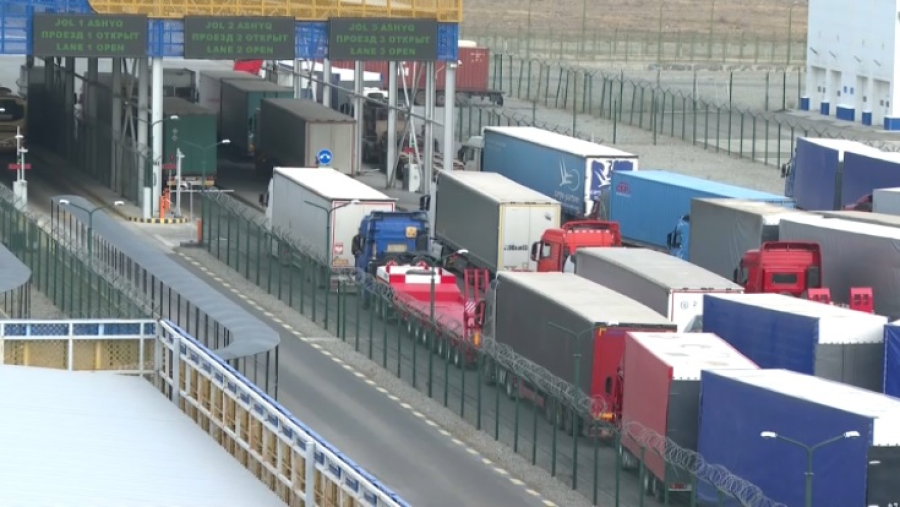 Грузопоток через таможенный пост «Нұр жолы» в Жетысу вырос в 10 раз