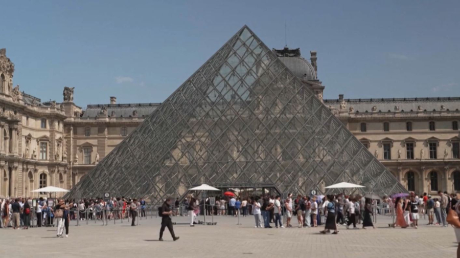 СМИ: хакеры шантажируют МВД Франции