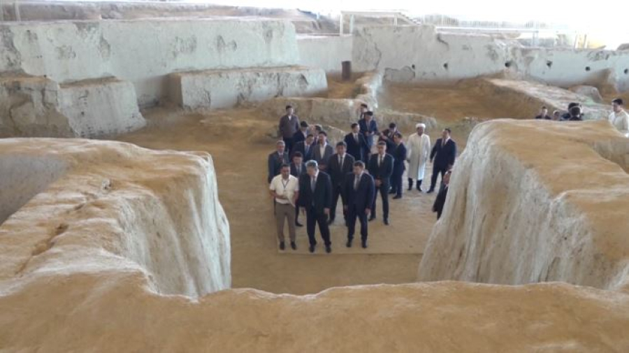 Объекты ЮНЕСКО в Туркестане исследуют уже третий год