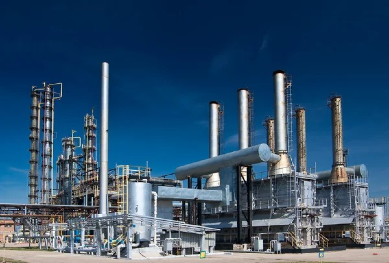 18 адамның өлі-тірісі белгісіз: Қатардың газ өңдейтін зауытында жарылыс болды 