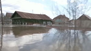 Паводки в России: вода продолжает прибывать