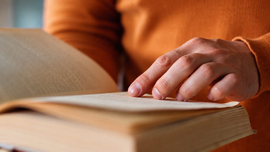 10 млн за любовь к книгам: как проходит марафон «Читающая нация»
