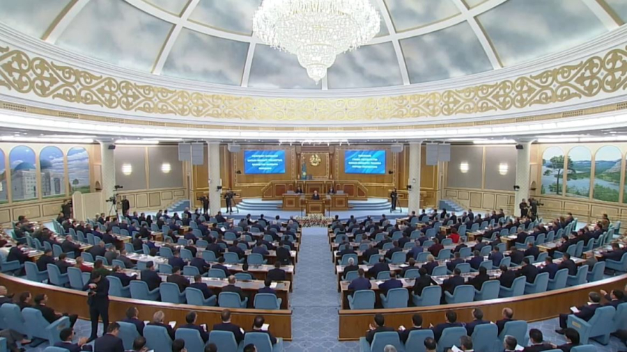 Тоқаев: Қазақстан алдағы 3 жылда цифрлық елге айналу керек