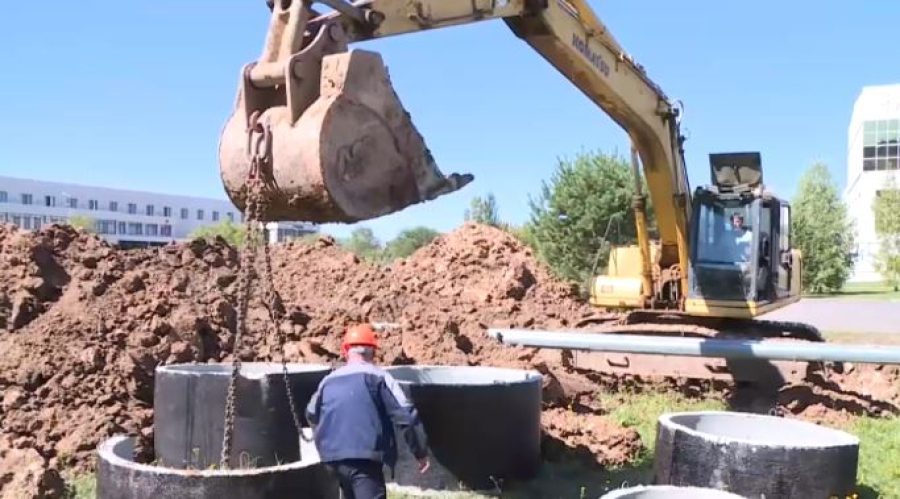 Қарағандыда ескірген құбырлар ауыстырылып жатыр