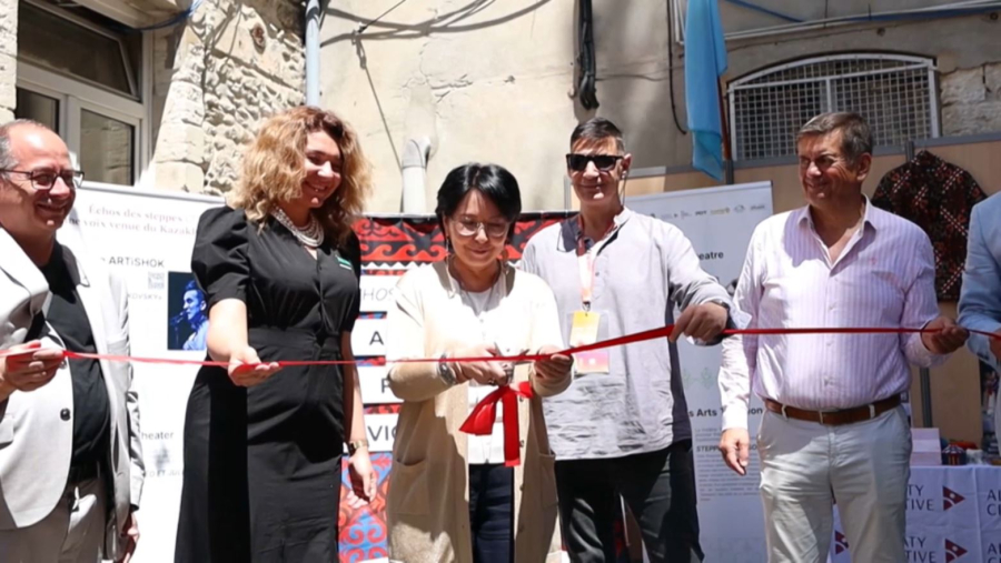 Француз театрларымен серіктестік артады