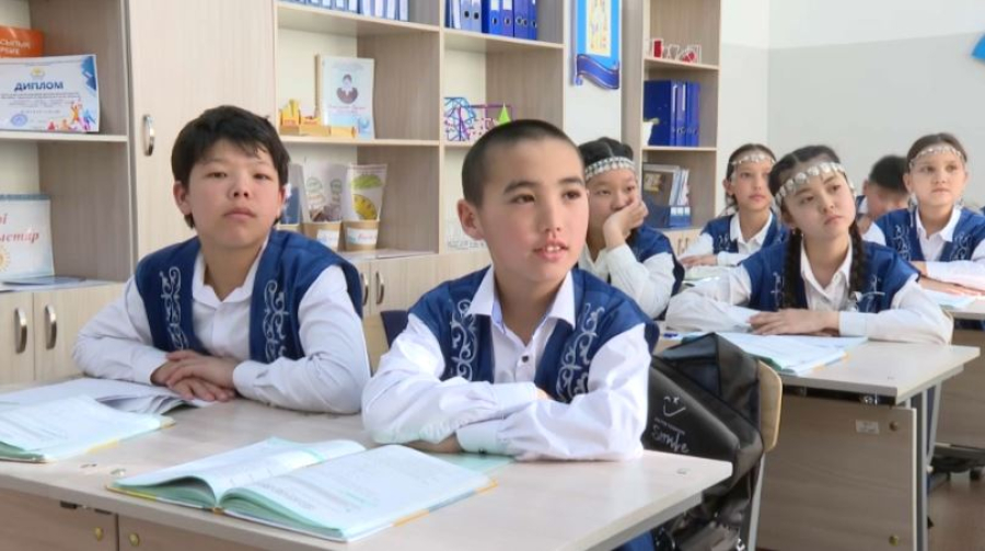 Чем обычная школа в Талдыкоргане привлекла внимание Президента