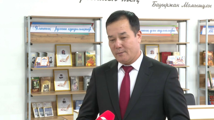 Таразда 16 мың кітап оқыған мұғалім тұрады