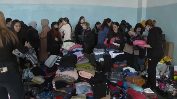 550 тонн гумпомощи собрали и расфасовали столичные волонтёры