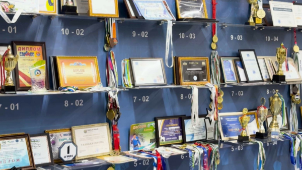 Білім бәйгесінде топ жарған өзбекстандық оқушылар $70 мың алады