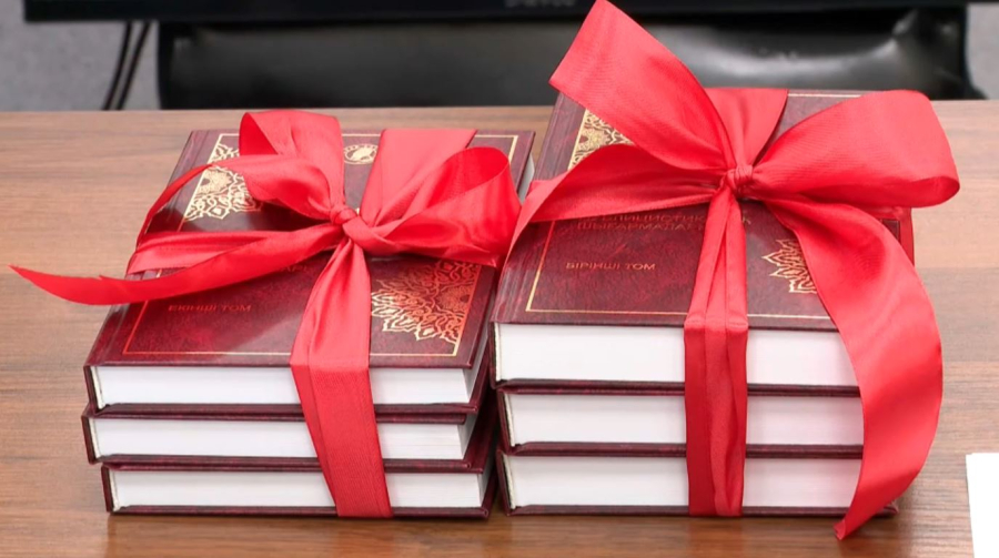 Вышел в свет двухтомник писателя Дидахмета Ашимханулы