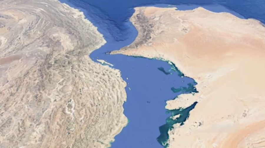 Иран перекрыл Ормузский пролив