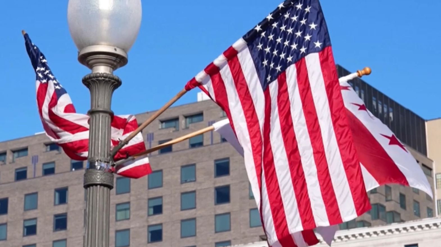 Дональд Трамп и Владимир Зеленский провели часовую телефонную беседу