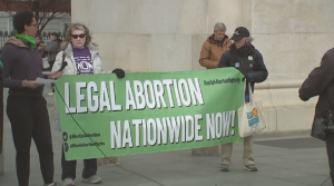 АҚШ-та аборт төңірегіндегі дау-дамай басылмай тұр