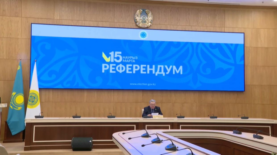 Бүкілхалықтық референдум өтіп жатыр