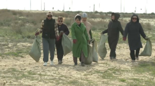 Масштабный субботник прошёл на побережье Каспия