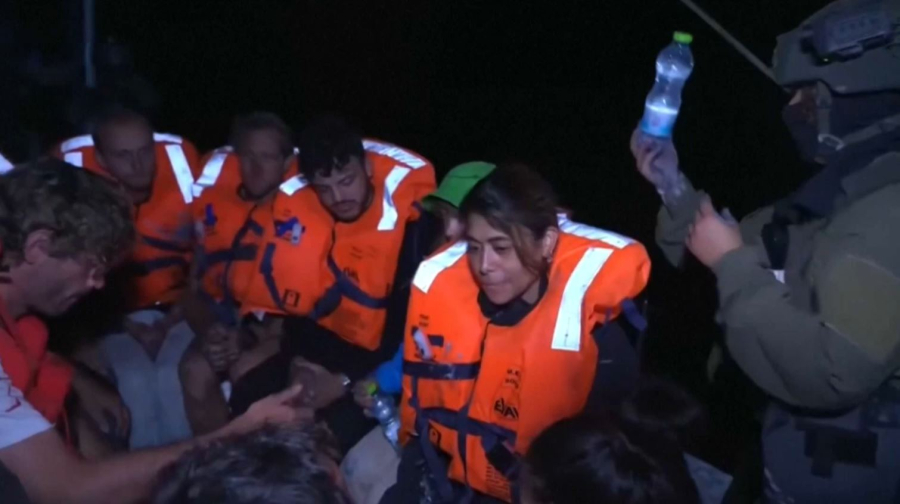 Военные Израиля перехватили судно с Гретой Тунберг на борту