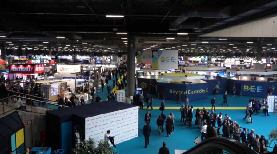 Казахстан участвует во Всемирной ядерной выставке в Париже